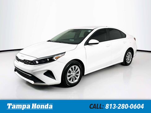 Used 2024 Kia Forte LX FWD image 1