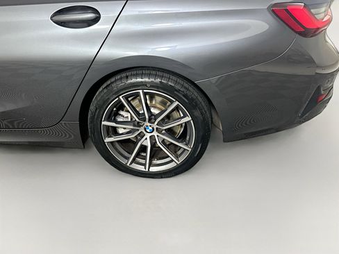 Used 2022 BMW 330i Sedan w/ Driving Assistance Package RWD image 11