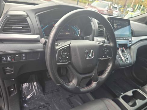 Used 2024 Honda Odyssey Sport image 26