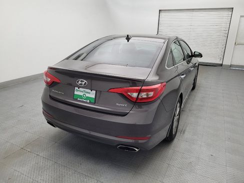 Used 2016 Hyundai Sonata Sport w/ Option Group 1V FWD image 7