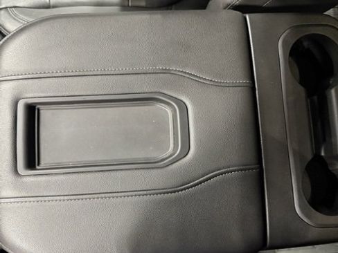 Used 2019 GMC Sierra 1500 SLT image 22