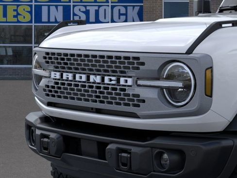 New 2025 Ford Bronco Badlands w/ Sasquatch Package image 19