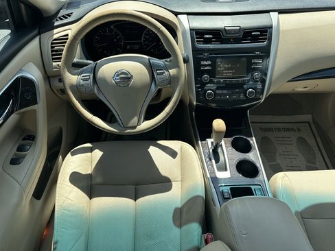 Used 2014 Nissan Altima 2.5 SL w/ Moonroof Package image 22