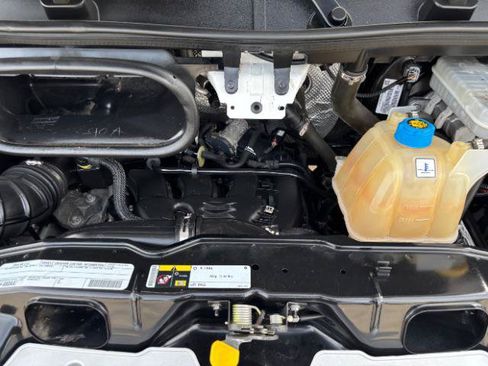 Used 2019 RAM ProMaster 2500 FWD image 11