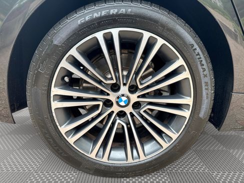 Used 2018 BMW 530i xDrive w/ Premium Package AWD/4WD image 30