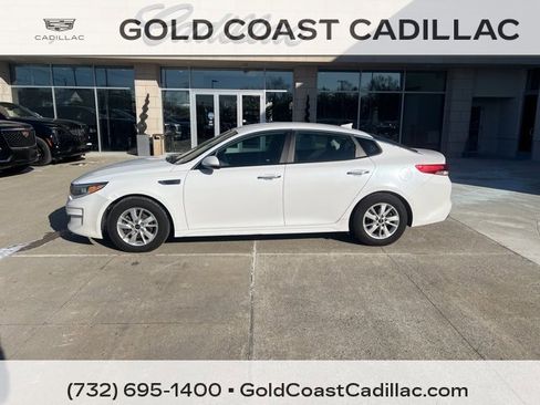 Used 2018 Kia Optima LX image 2