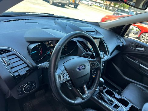 Used 2017 Ford Escape Titanium w/ Equipment Group 301A AWD/4WD image 9