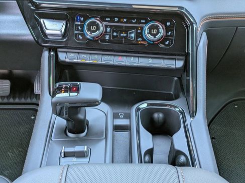 New 2026 GMC Sierra 1500 AT4 image 19