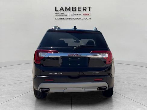 Used 2023 GMC Acadia SLT w/ Technology Package AWD/4WD image 4