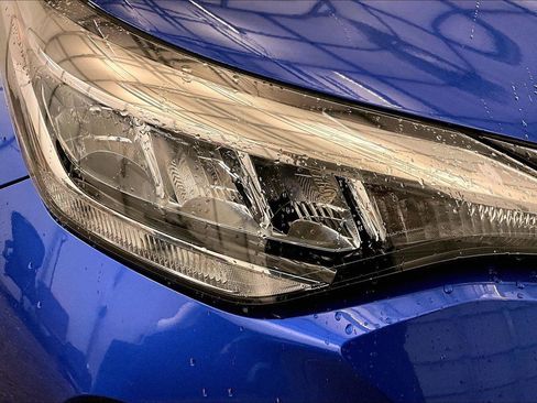 Used 2020 Toyota C-HR XLE image 27