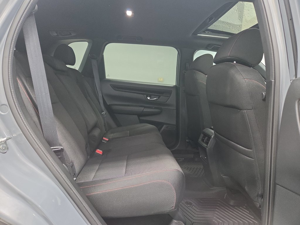 Used 2025 Honda CR-V Sport image 17