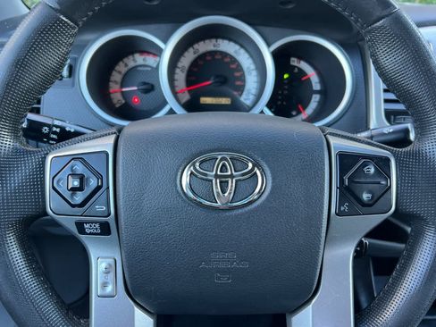 Used 2014 Toyota Tacoma 4x4 Double Cab image 23