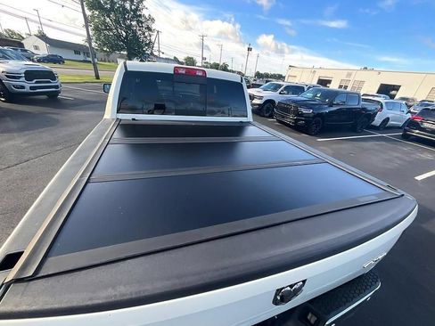 Used 2018 RAM 1500 Laramie w/ Convenience Group AWD/4WD image 9