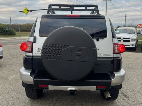 Used 2008 Toyota FJ Cruiser 4WD image 4