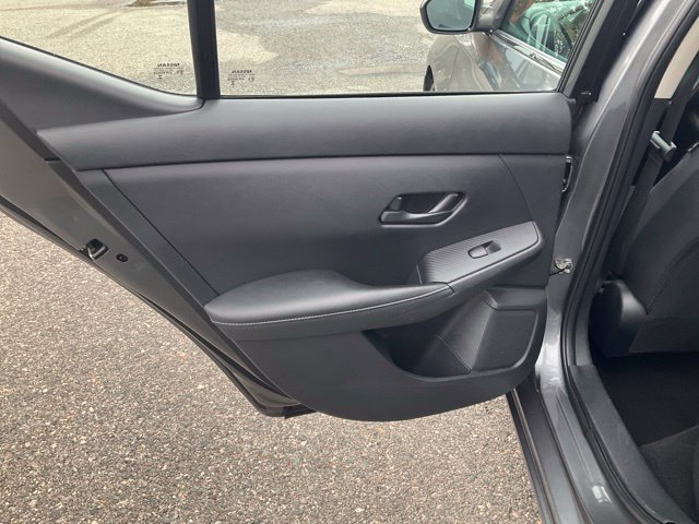 Used 2024 Nissan Sentra SV FWD image 19