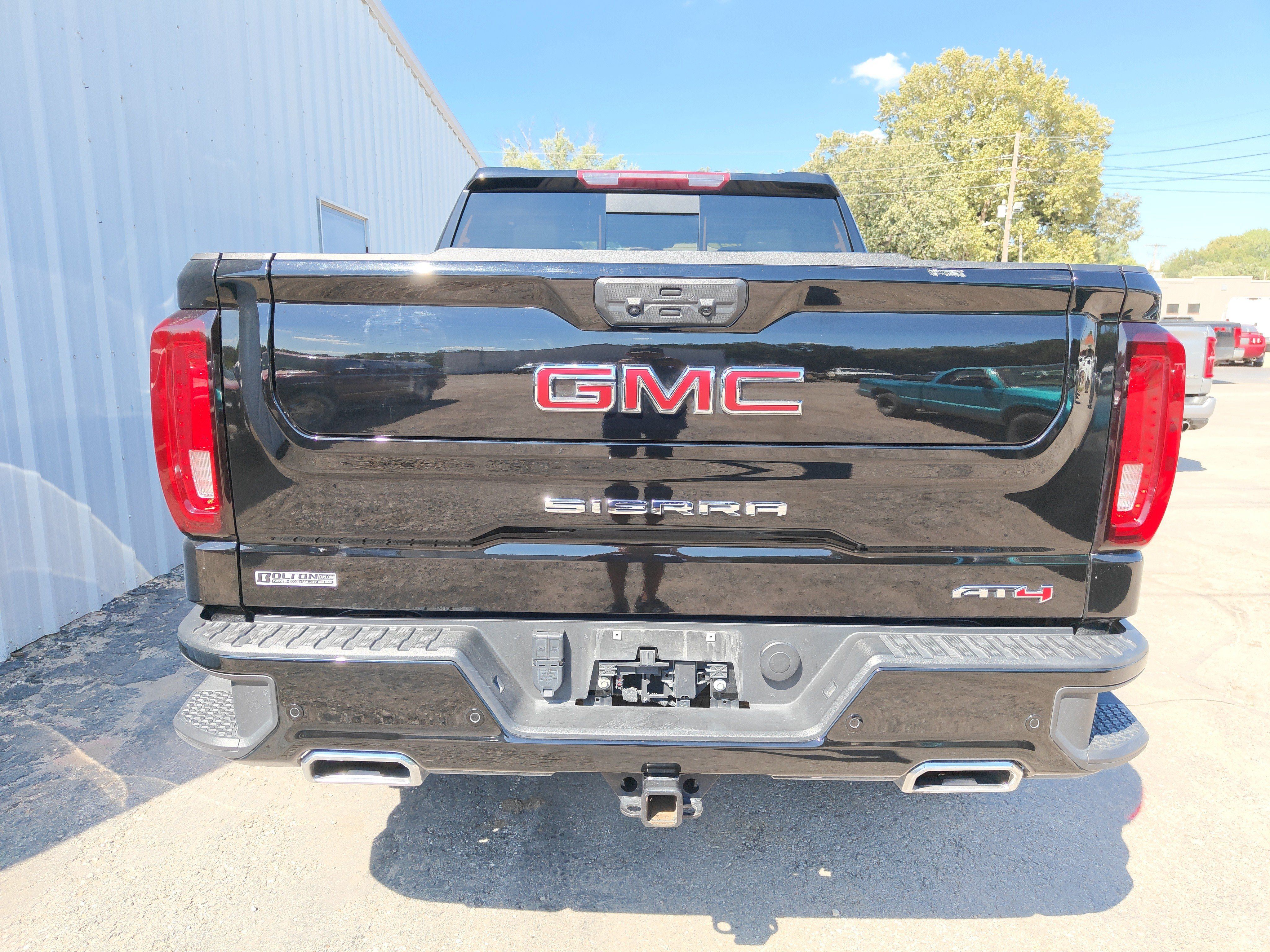 Used 2024 GMC Sierra 1500 AT4 w/ AT4 Premium Package AWD/4WD image 13