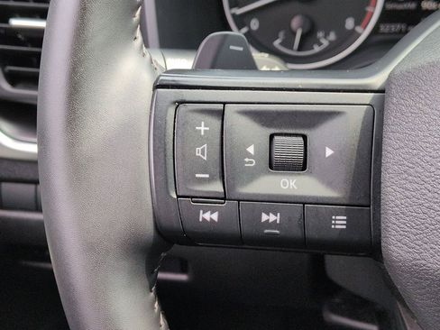 Used 2026 Nissan Rogue SV AWD/4WD image 18