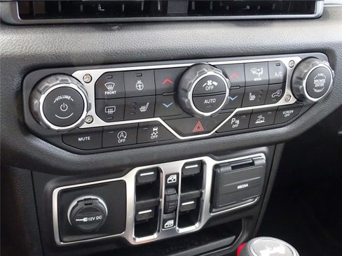 New 2025 Jeep Wrangler Sport S image 29