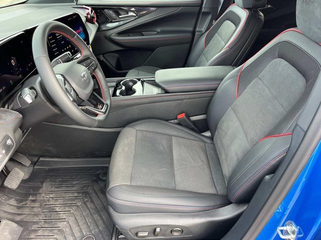 New 2025 Chevrolet Blazer EV RS RWD image 24
