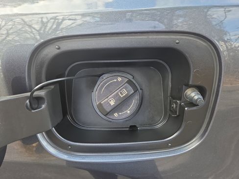 Used 2021 Kia Telluride S image 32