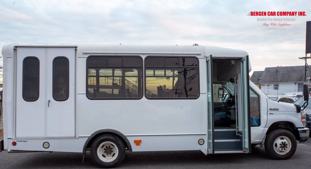 Used 2014 Ford E-350 and Econoline 350 Super Duty RWD image 16