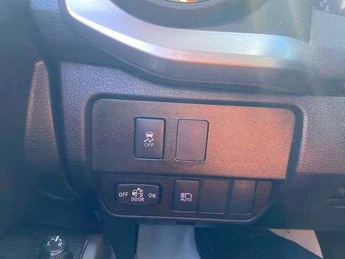 Used 2022 Toyota Tacoma SR5 w/ Technology Package RWD image 25