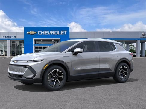 New 2026 Chevrolet Equinox EV LT image 2