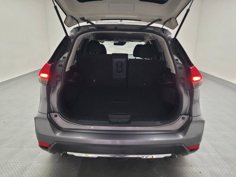 Used 2020 Nissan Rogue S FWD image 29