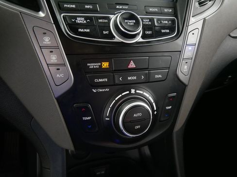 Used 2015 Hyundai Santa Fe Limited w/ Option Group 04 FWD image 23