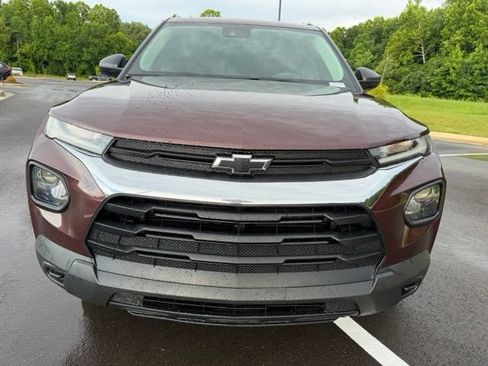 Used 2022 Chevrolet TrailBlazer LS AWD/4WD image 2