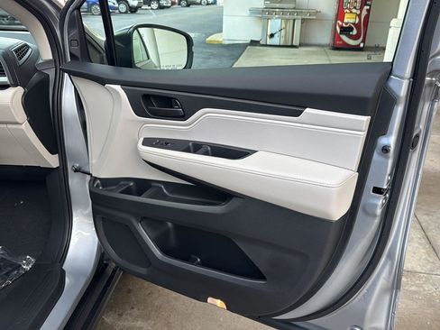 New 2026 Honda Odyssey EX-L image 12