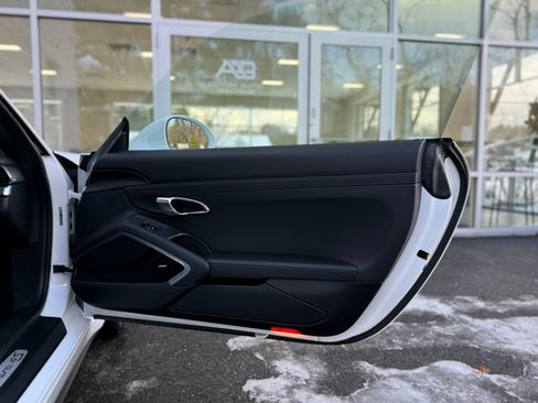 Used 2014 Porsche 911 Carrera 4S image 36