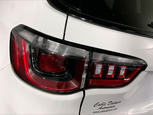 Used 2025 Jeep Compass Trailhawk AWD/4WD image 27