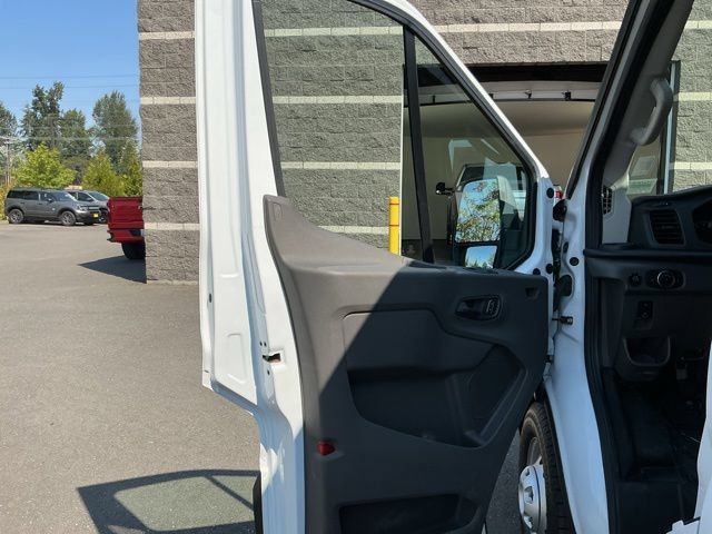 Used 2025 Ford Transit 250 148 Medium Roof Extended AWD image 12