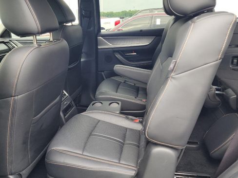 Used 2024 MAZDA CX-90 3.3 Turbo w/ Preferred Plus AWD/4WD image 18