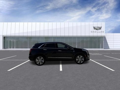 Certified 2024 Cadillac XT5 Premium Luxury AWD/4WD image 2