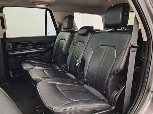 Used 2018 Ford Expedition Platinum image 33