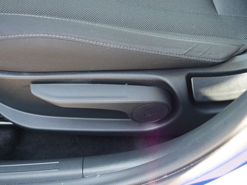 Certified 2025 Hyundai Elantra SE FWD image 20