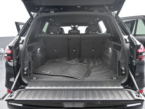 Certified 2025 BMW X5 sDrive40i w/ Climate Comfort Package RWD image 27