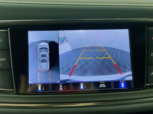 Used 2022 Buick Enclave Premium AWD/4WD image 15