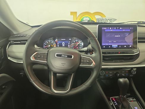 Certified 2022 Jeep Compass Limited AWD/4WD image 15