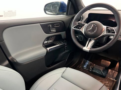 New 2026 Mercedes-Benz GLB 250 4MATIC image 11