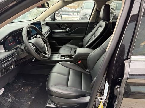 New 2026 Lincoln Corsair Premiere image 8