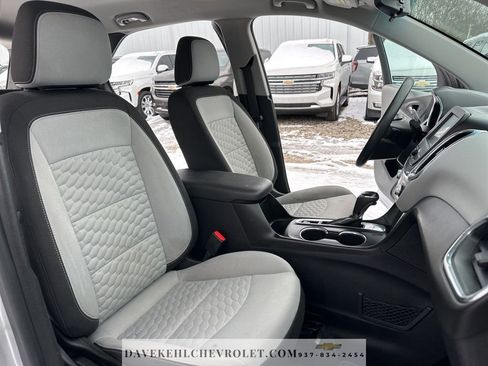 Used 2018 Chevrolet Equinox LS image 18
