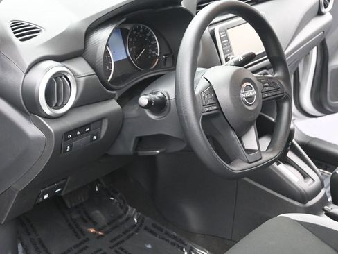 Certified 2025 Nissan Versa S w/ Trunk Package image 7