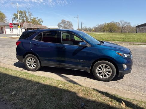 Used 2019 Chevrolet Equinox LT w/ Driver Convenience Package image 7