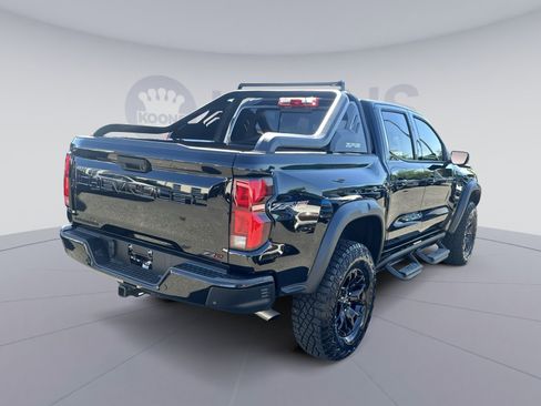 Used 2025 Chevrolet Colorado ZR2 w/ Midnight Edition AWD/4WD image 16