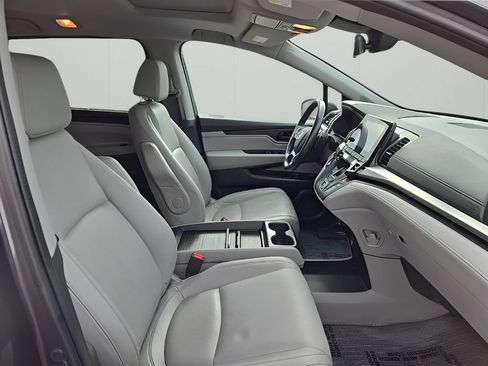 Used 2023 Honda Odyssey EX-L image 18