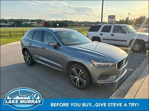 Used 2018 Volvo XC60 T6 Momentum w/ Vision Package AWD/4WD image 1