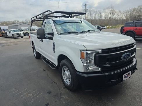 Used 2020 Ford F250 XL w/ Power Equipment Group image 4